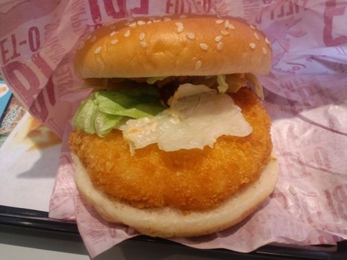 CMは見たことあるけど、食べたことのない商品