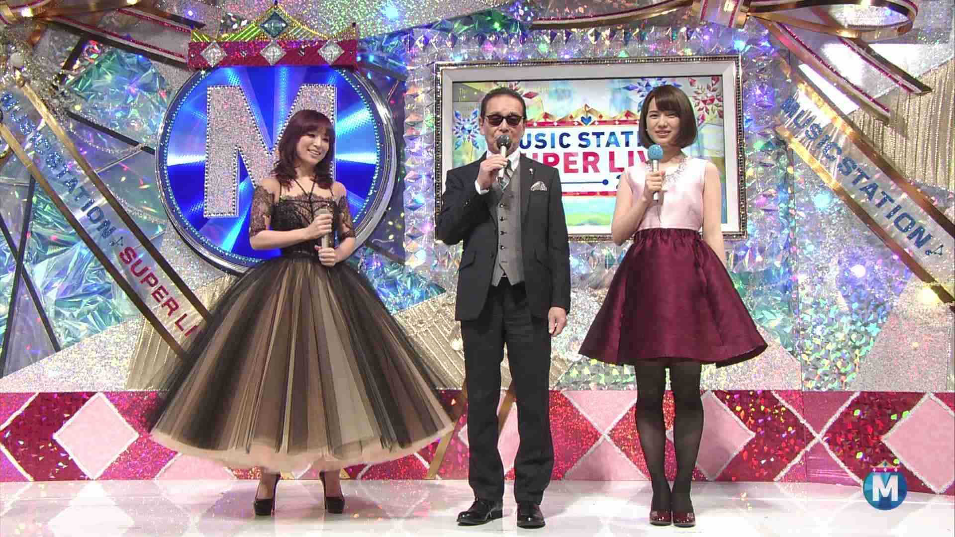 浜崎あゆみ、キャミ1枚のグラマラスボディに視線集中