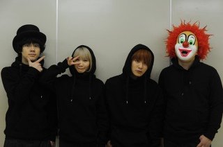パーカーが似合う芸能人の画像を貼るトピ