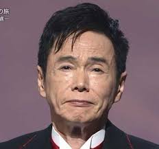不自然な画像を貼るトピ