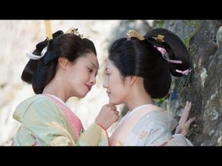 板野友美、「大赤字アイドル」へ!?　主演ホラー映画＆10周年フォトブックが相次いで大爆死