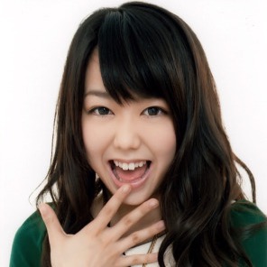 板野友美、「大赤字アイドル」へ!?　主演ホラー映画＆10周年フォトブックが相次いで大爆死