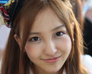 板野友美、「大赤字アイドル」へ!?　主演ホラー映画＆10周年フォトブックが相次いで大爆死