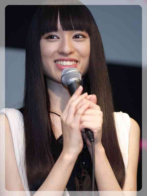 栗山千明の新CMでエラの違いが歴然に ネットでは「また顎削った？」と指摘