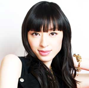 栗山千明の新CMでエラの違いが歴然に ネットでは「また顎削った？」と指摘