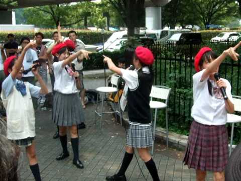 2008_0809ももクロ路上0004.AVI - YouTube