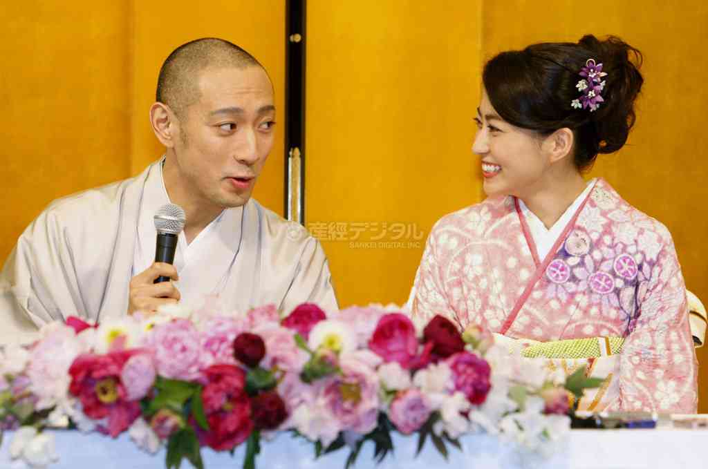藤原紀香の結婚会見を表情分析官が解説「半分演技だとは思う」