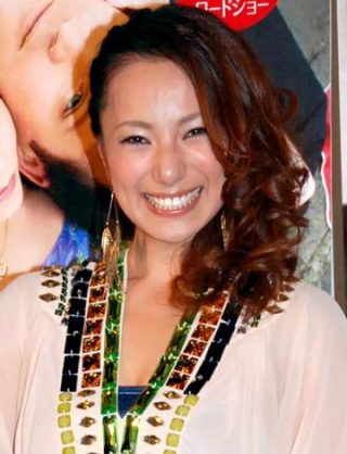 不自然な画像を貼るトピ