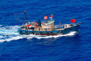 【海上保安庁】中国海警局の船、熊本地震のどさくさに紛れて尖閣諸島周辺に来襲！！