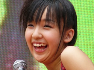 板野友美、「大赤字アイドル」へ!?　主演ホラー映画＆10周年フォトブックが相次いで大爆死