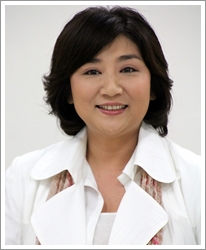 石田ゆり子に天海祐希「結婚しない」アラフィフ美女優たちの恋愛事情