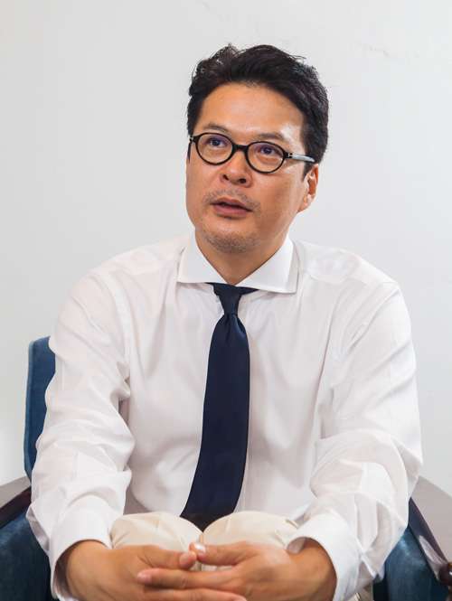 伊藤英明&木村佳乃『ヤバ妻』視聴率が自己最高、『重版出来！』を再び抜く