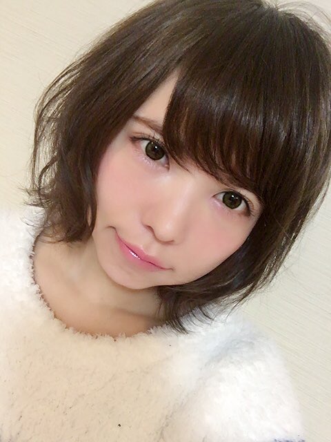 益若つばさ　被災地熊本で靴下5000足配布、田んぼの修復や家屋片付け手伝う