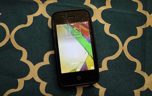 割れてしまったiPhoneの画面をポジティブに活用する方法
