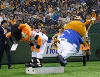 プロ野球マスコットキャラクター達のおもしろ画像