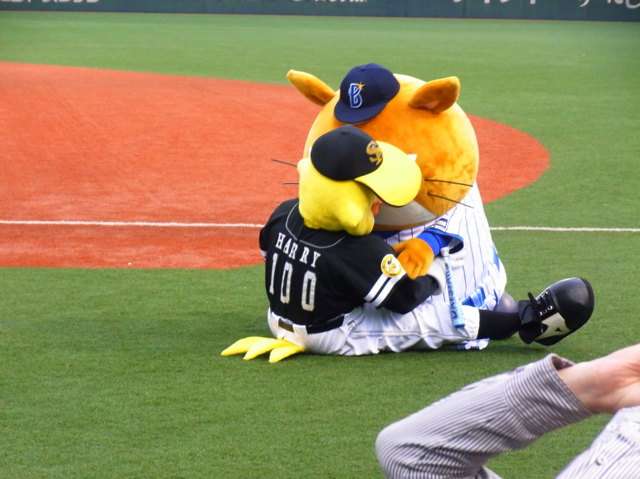 プロ野球マスコットキャラクター達のおもしろ画像