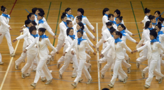 自分は団体行動が苦手だという人