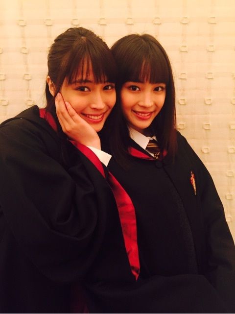 広瀬すず、映画イベントで再び号泣「涙腺が崩壊してます」
