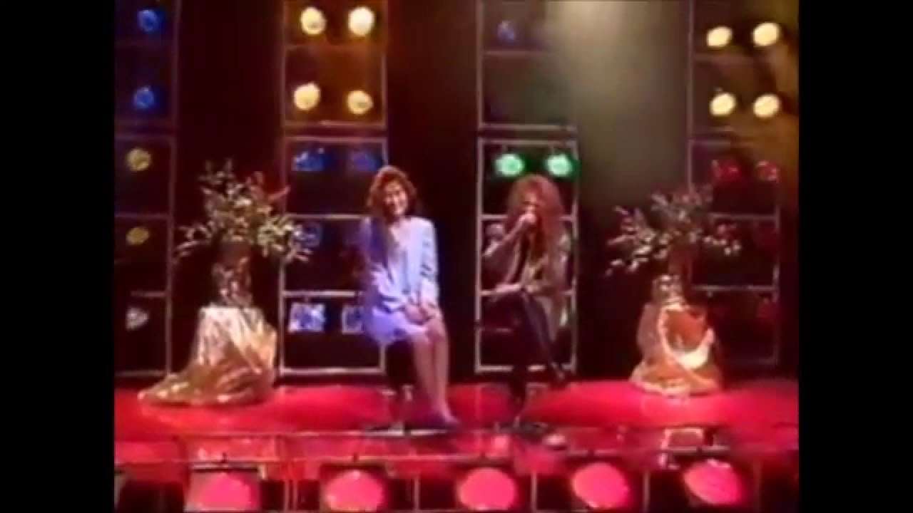 【珍しい対談１】YOSHIKI（X JAPAN）と工藤静香 - YouTube