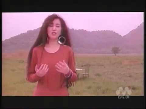 障子久美   あの頃のように - YouTube