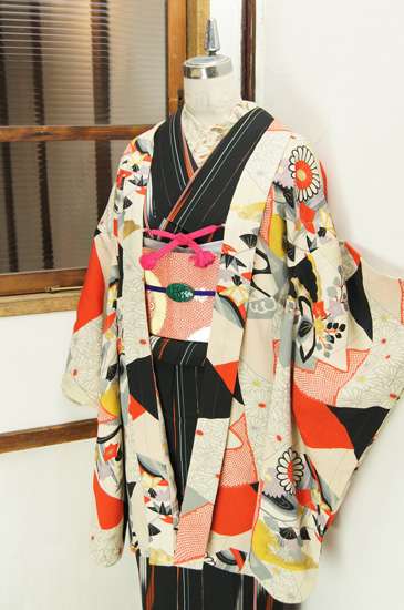 レトロモダンな着物の画像♡