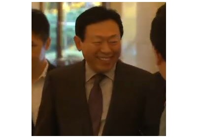 辛東彬ロッテ会長長男の結婚式に安倍首相など政財界から500人余りが参加 - もっと! コリア (Motto! KOREA)