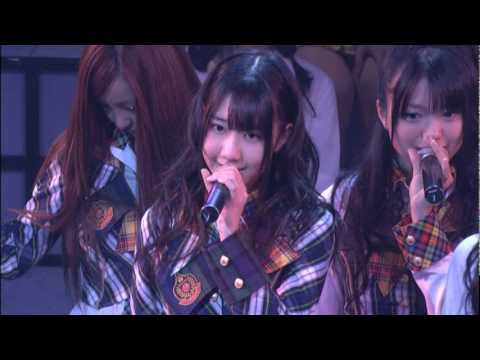 桜色の空の下で - YouTube