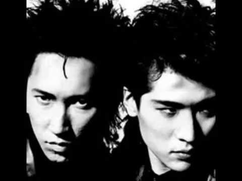 COMPLEX　BE　MY BABY　恋を止めないで - YouTube