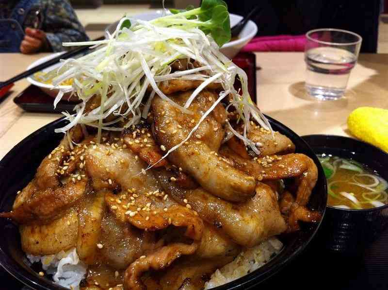 美味しそうな食べ物貼ろう