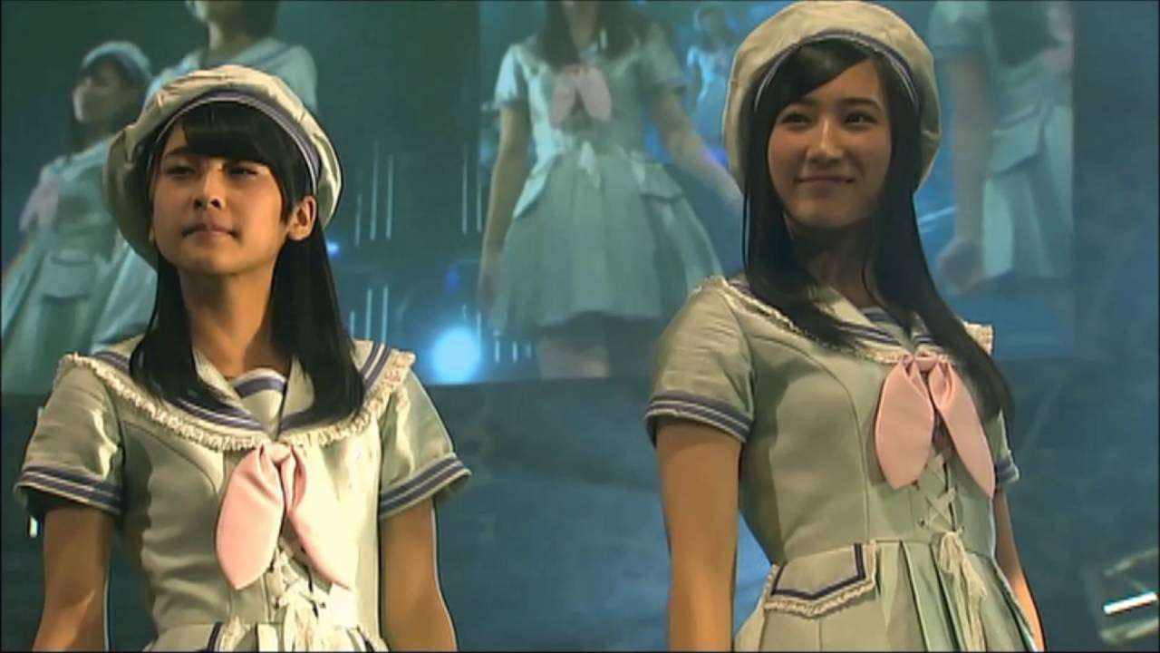NMB48　想像の詩人　「研究生」 - YouTube