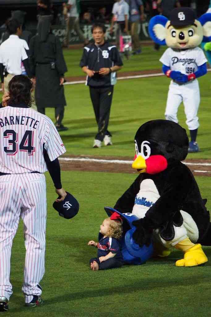 プロ野球マスコットキャラクター達のおもしろ画像