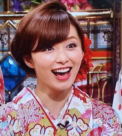 【画像】着物姿の伊藤綾子アナが可愛すぎる「これで35歳かよ」「美人すぎる」「結婚して下さい」の声。結婚は相手がいればいつでもしたい :にんじ報告