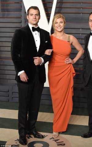 ジョニー・デップ、アンバー・ハードに家庭内暴力？妻への接近禁止命令下る