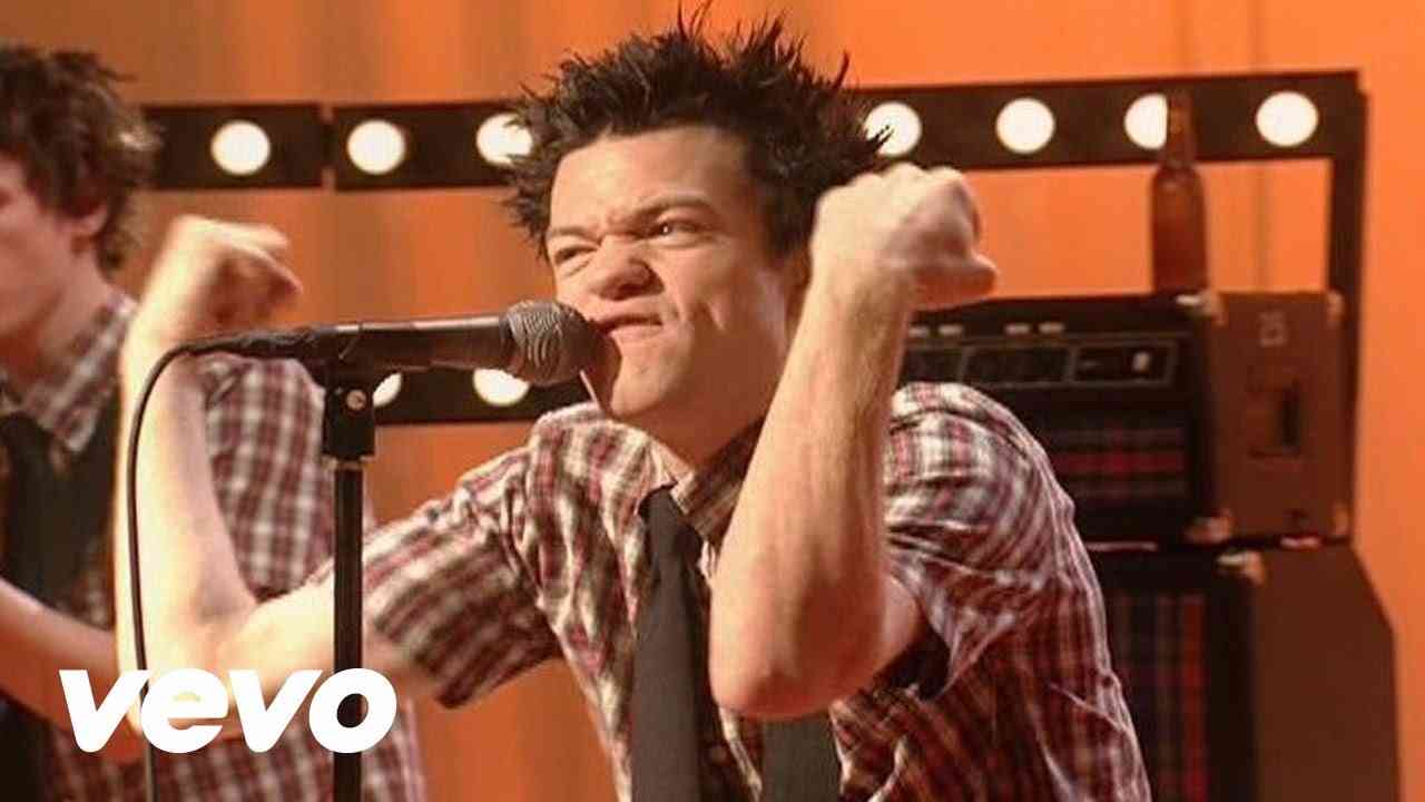 Sum 41 - Still Waiting - YouTube