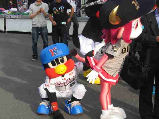 プロ野球マスコットキャラクター達のおもしろ画像