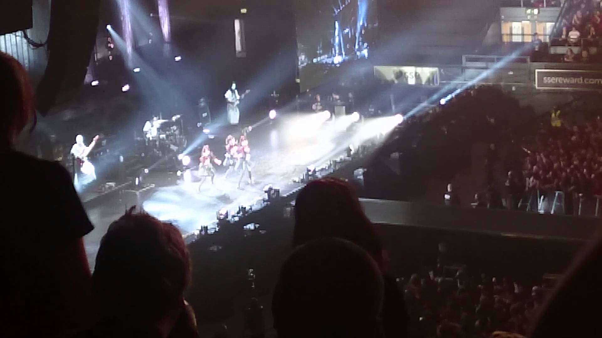 Meta Taro Wembley 2016 - YouTube