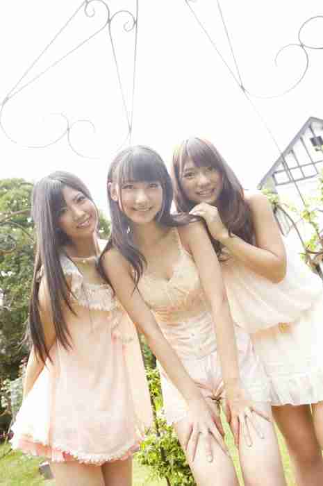 元AKB48・倉持明日香が強烈水着ショット  北原里英「マジかよ…」