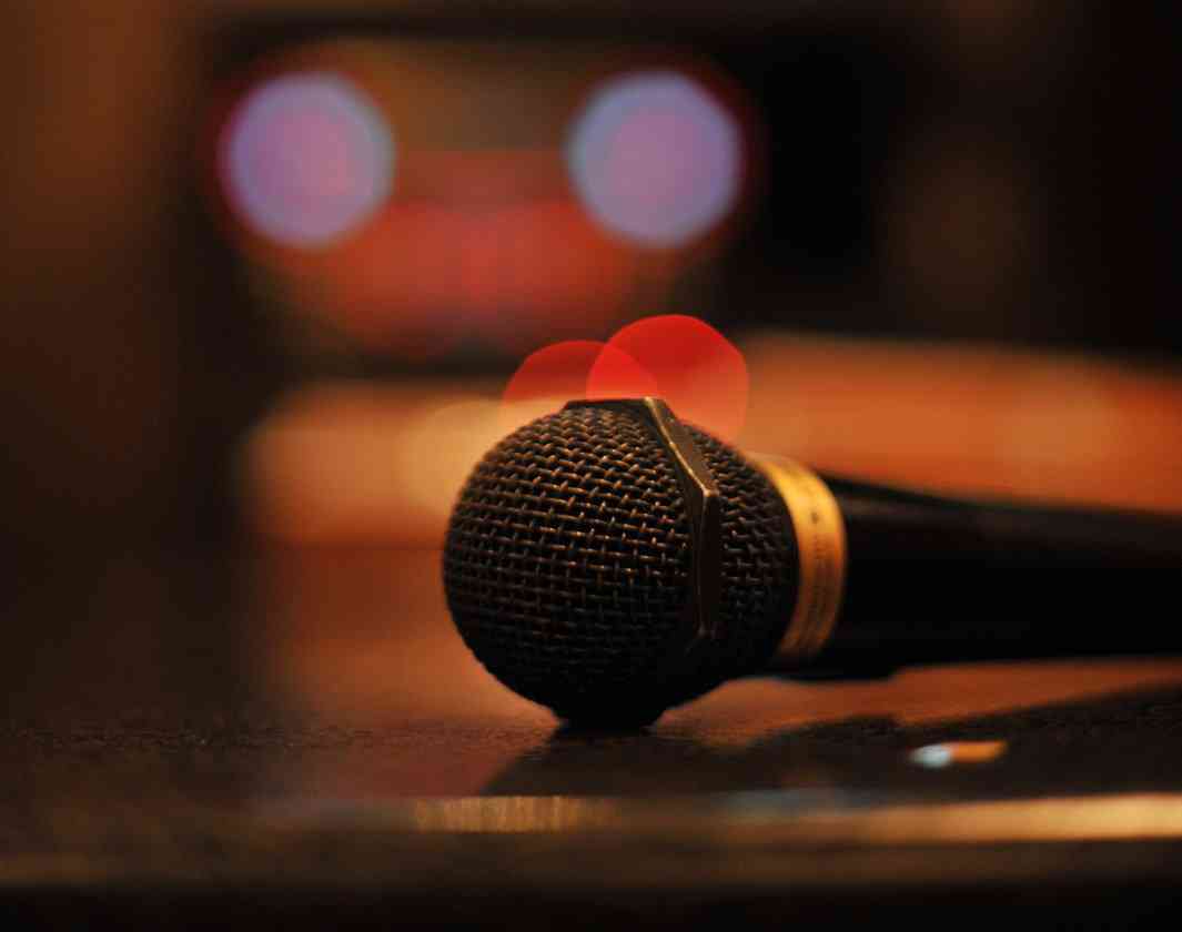 カラオケで1曲も歌わないのはあり？なし？