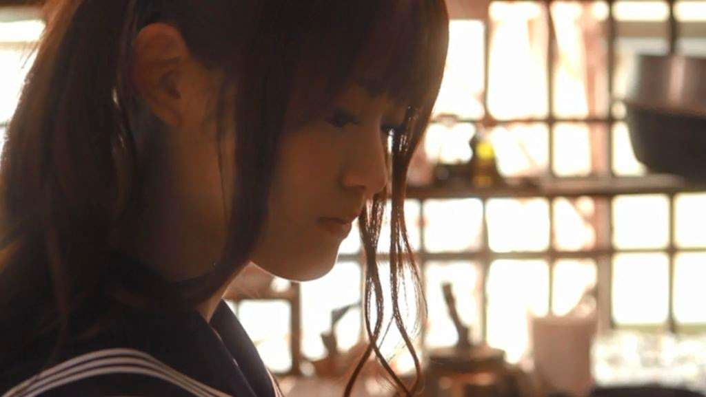 横顔が綺麗な芸能人の画像を貼るトピ