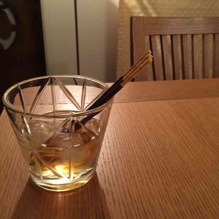 冷たい飲み物の画像を貼って涼みましょう