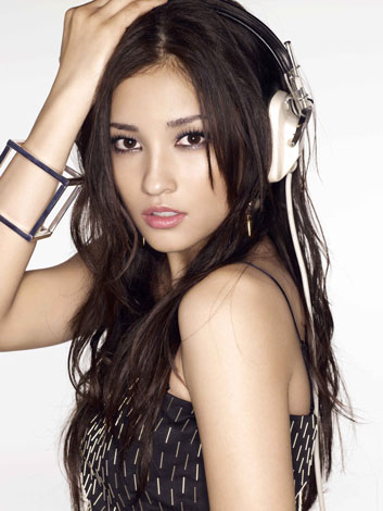 ロングヘアーが似合う芸能人の画像を貼るトピ