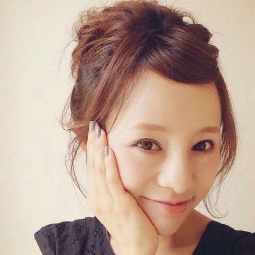 伸ばしかけ前髪もスッキリ♡おしゃれに見せる簡単ヘアアレンジ④選！ | GIRLY