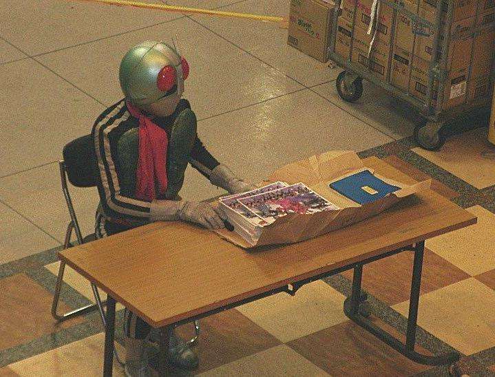 職場で孤独な人