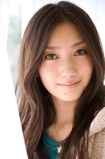 「ショートカットが似合う芸能人10」3位波瑠より上の意外な1位って？