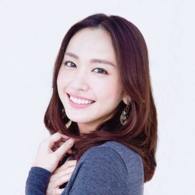 おでこを出している芸能人の画像を貼るトピ