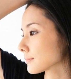 横顔が綺麗な芸能人の画像を貼るトピ