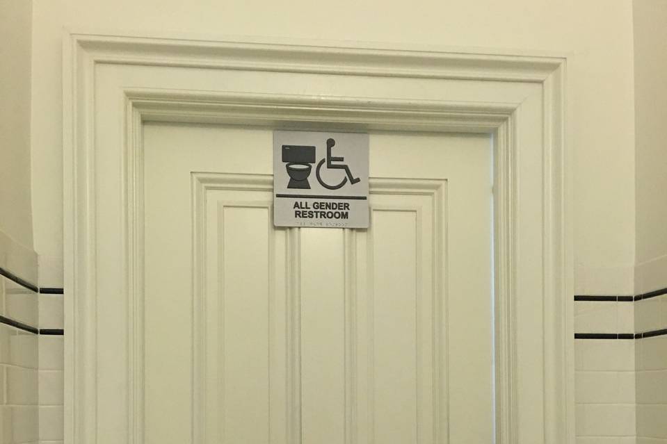 NY市、共有スペースのないトイレは男女の区別禁止…「ジェンダーニュートラル（性別不問）」にすることが義務づけられる