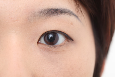 逆効果です！奥二重さんの「目が小さく見える」アイラインのNG3つ 