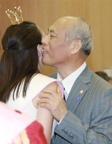 舛添要一都知事に新疑惑!休日に公用車で「N響『第9』コンサート」へ
