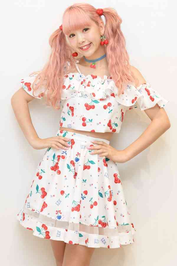 藤田ニコル「肌の露出感を今まで以上に」国民的美少女軍団・X21とコラボ